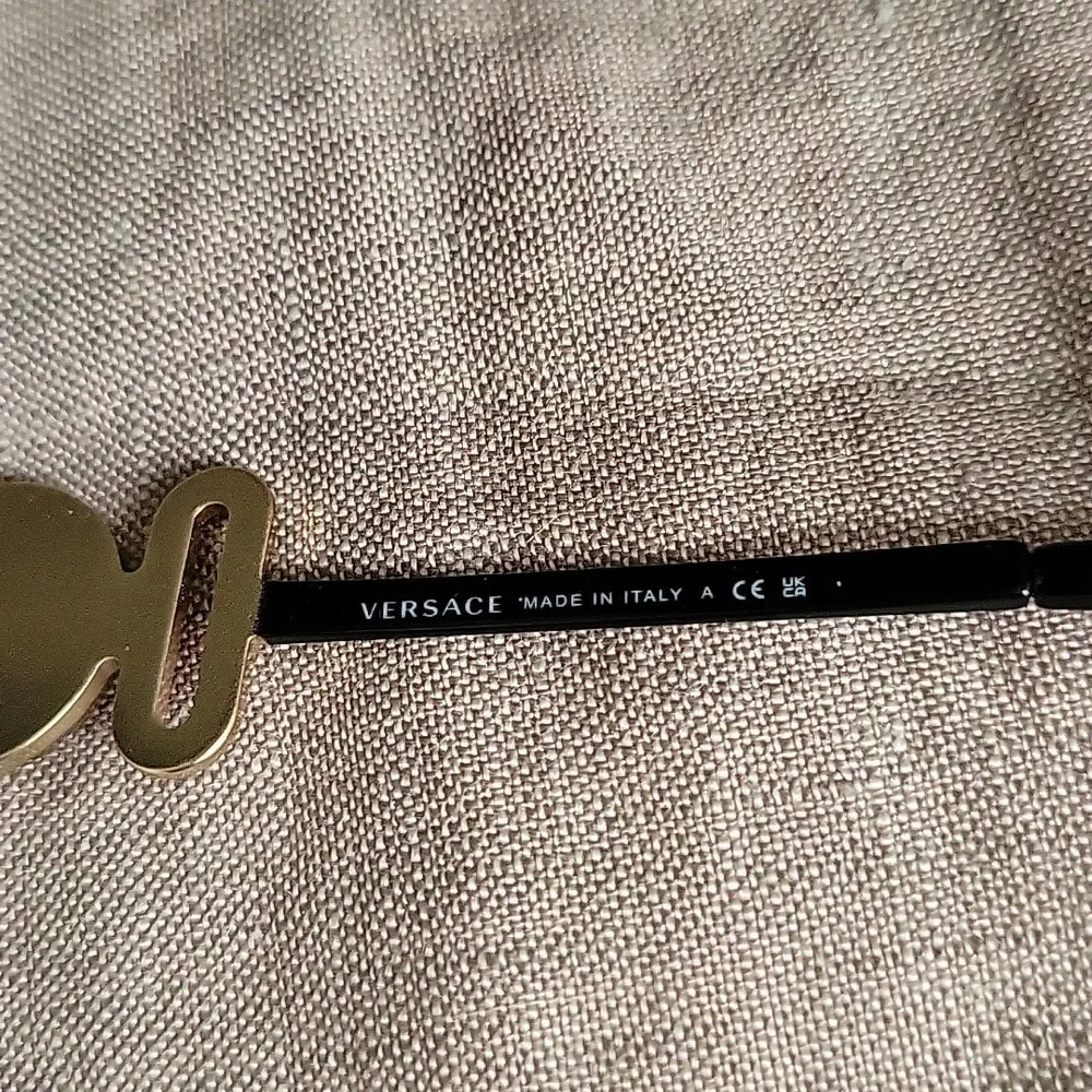 Versace Ve2248 55mm Hexagonal Sunglasses, Medusa Temple Hardware,  Matte Blk - Picture 6 of 13